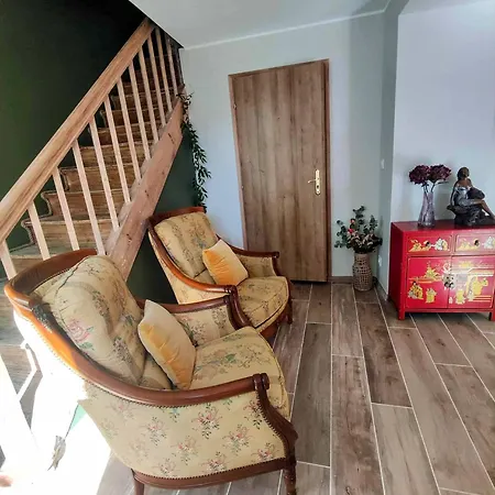 Chez Carole, Le Jardin Secret Au Coeur Du Village بيت للعطل