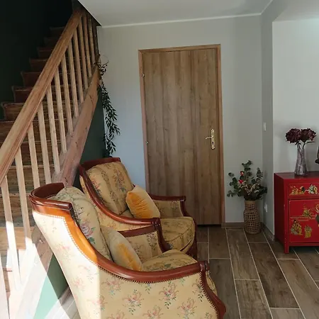 Chez Carole, Le Jardin Secret Au Coeur Du Village بيت للعطل
