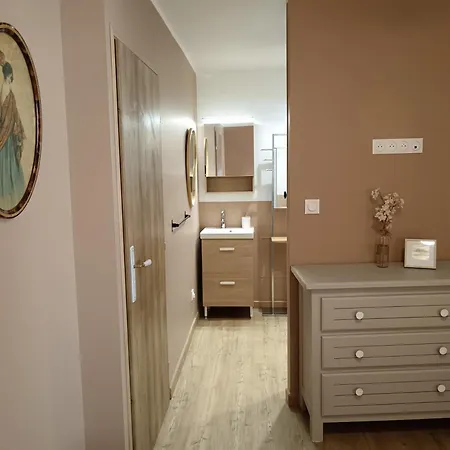 بيت للعطل Chez Carole, Le Jardin Secret Au Coeur Du Village